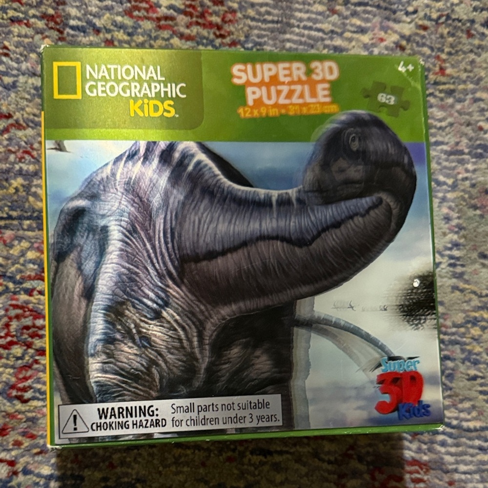 National Geographic Kids Super 3D Dinosaur Puzzle. New. Unopened.